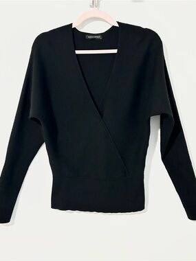 Banana Republic Black V-Neck Wrap Ribbed Sweater, Size Small